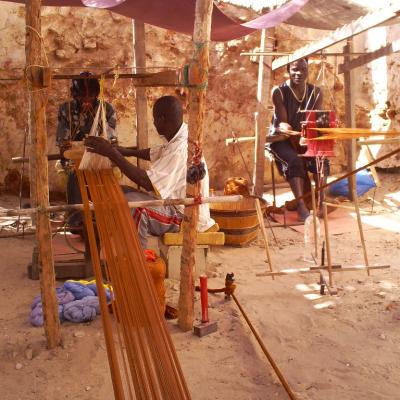 Weaving team